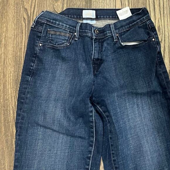 Levi's Womens 515 Cuffed Denim Capris Jeans Mid Rise Stretch Dark Wash Blue Sz 4 - Picture 3 of 11